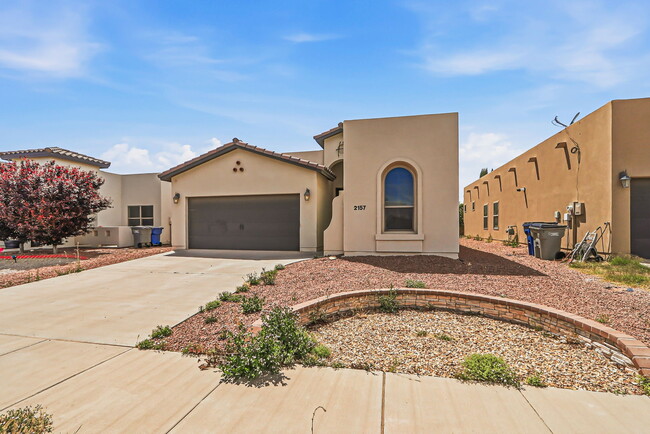 Photo - 2157 Honour Point Pl