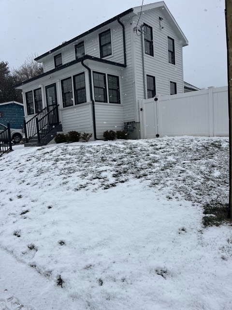 Photo - 112 Thurber St