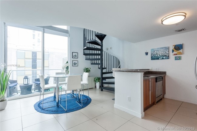 Photo - 300 S BISCAYNE Blvd