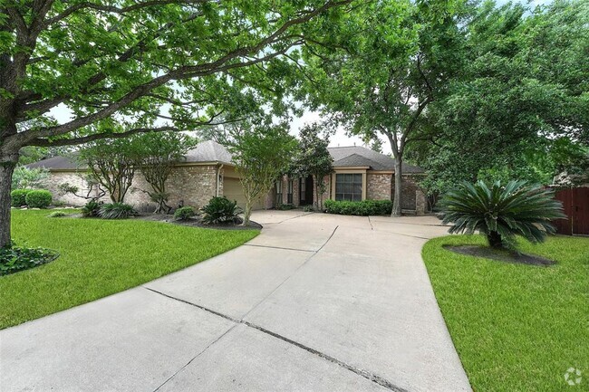 Building Photo - 13127 Waldemere Dr Rental