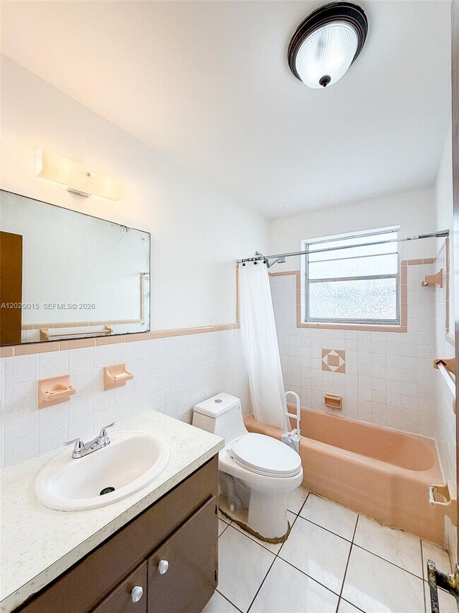 Photo - 1401 Grant St Unit 3