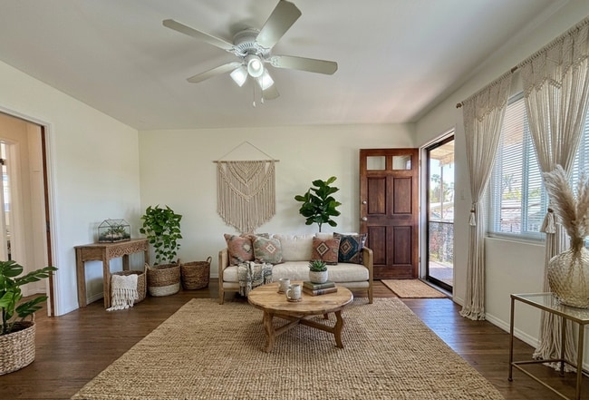 Photo - CORNER Upstairs Unit Within Small Gated Community! COMPLIMENTARY Shared Laundry! Spacious Floorplan! Unit 3753 Herman Ave