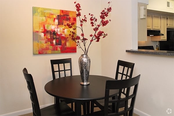 Comedor - The Crossings at Short Pump