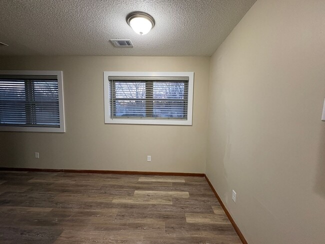 Photo - Available May 6th! Remodeled 1 bedroom unit
