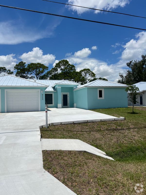 Building Photo - 5915 Seagrape Dr Rental