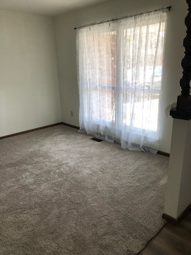 Photo - 4023 Caprice Rd