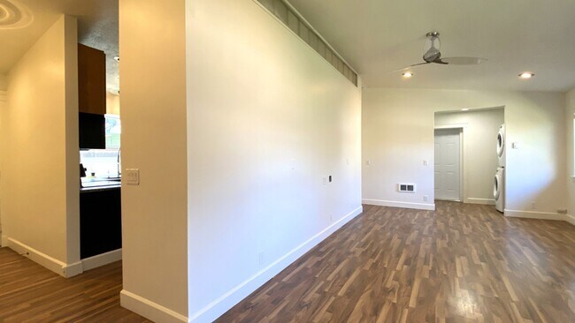 Photo - 305 Sunset Rd Unidad B