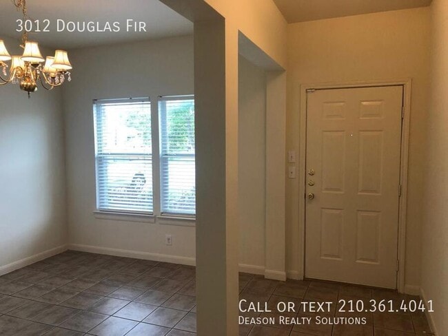 Photo - 3012 Douglas Fir Dr