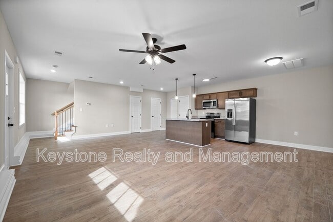 Photo - 125 Roadrunner Ct