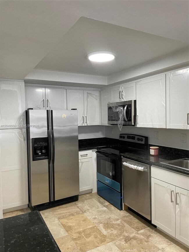 3731 N Country Club Dr Unit 323