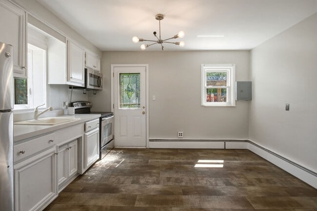 Photo - 25433 McDonald St
