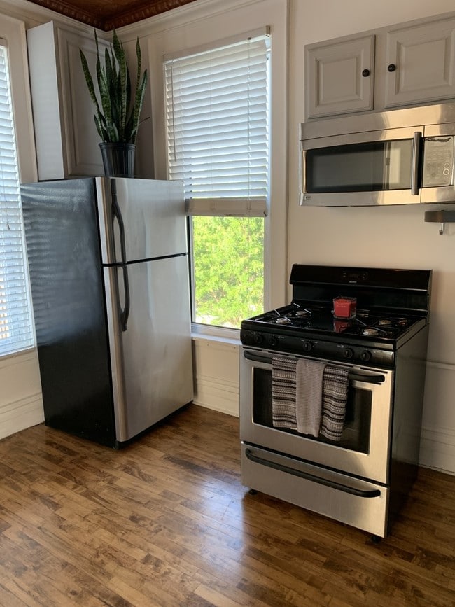 Photo - 2706 W Cortez St Unidad 3R