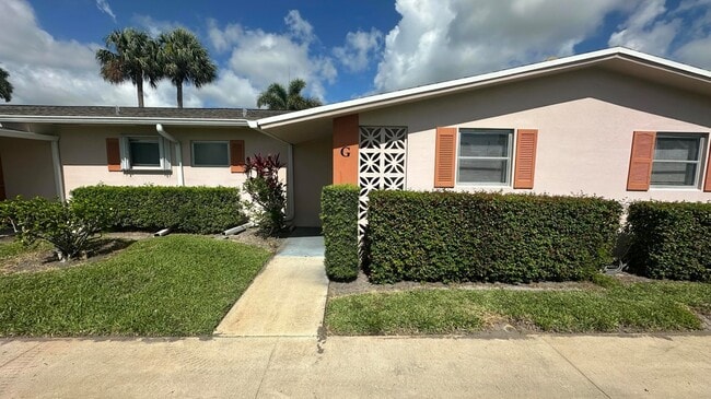 Building Photo - 2723 Dudley Dr W