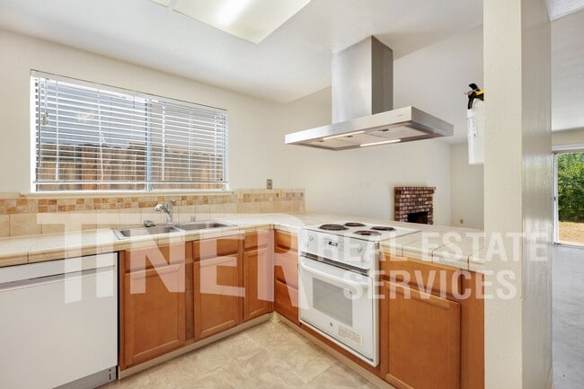 Photo - 3000 Nikol St