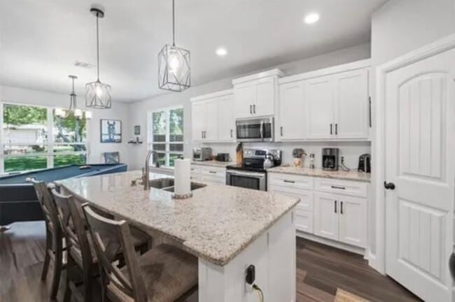 Photo - 1418 Cheyenne Trail