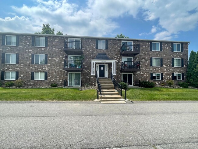 Building Photo - Hopewell - 2Br Condo - Independence Square