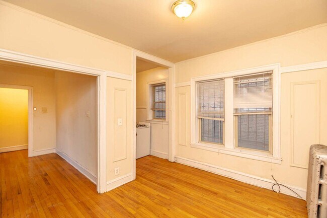 Photo - 1333 W Touhy Ave Unit 2W