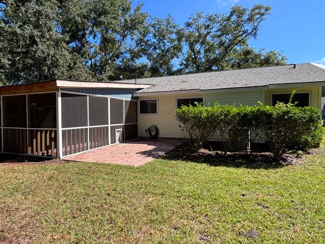 Photo - 619 Piedmont Ln