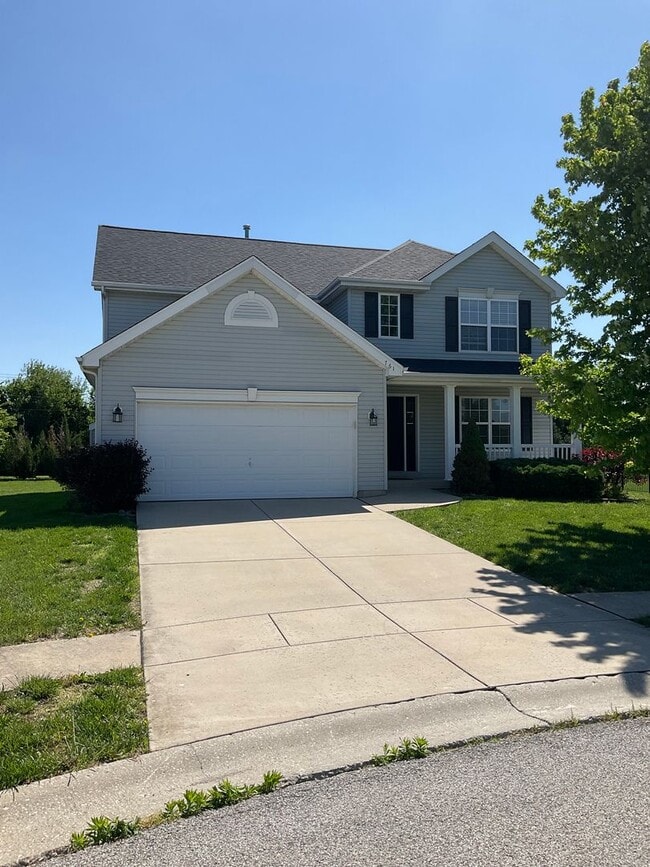 Building Photo - Updated 4 Bed 3 Bath Home In Fairview Heights!