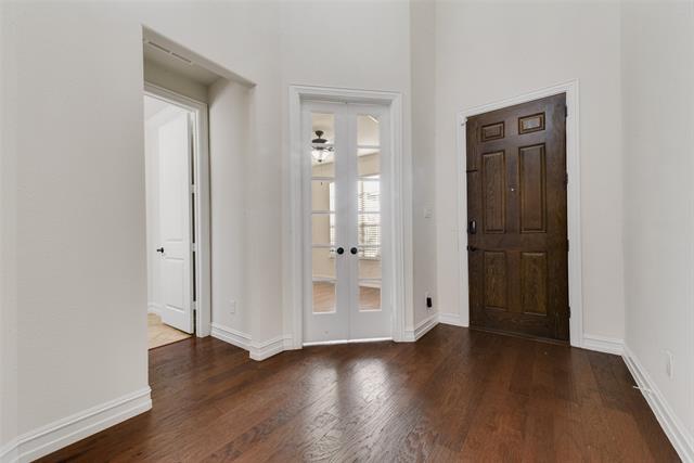 Photo - 2911 Redfern Dr