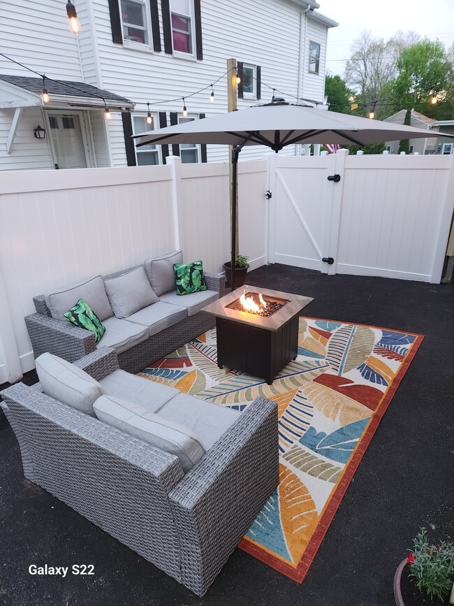 Photo - 72 S Central St