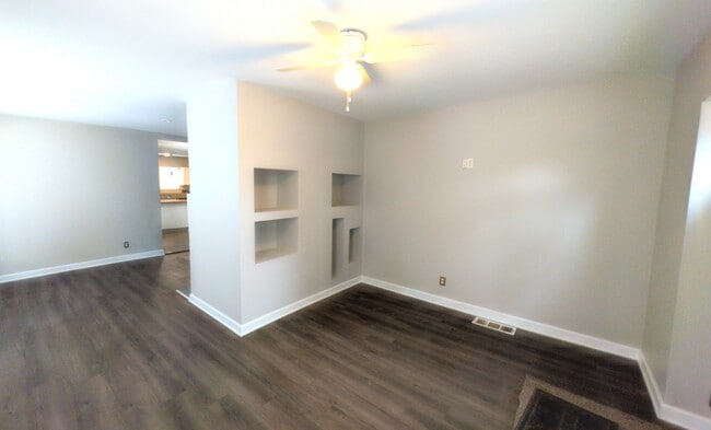 Photo - 417 N West St