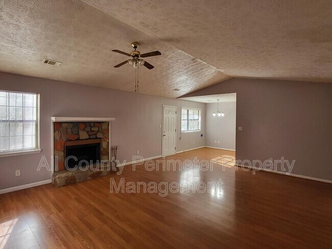 Photo - 339 Cheryl Ct