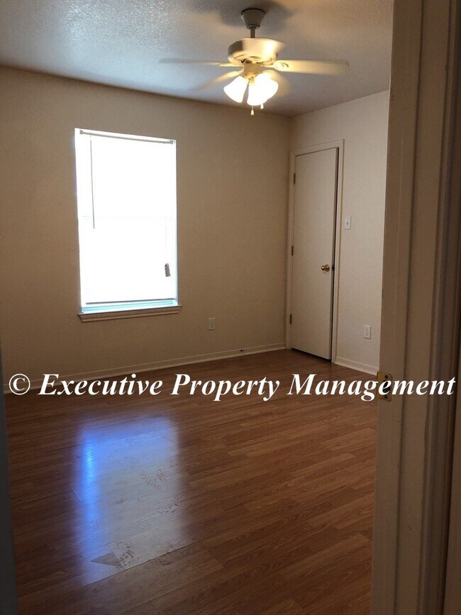 Photo - 314 Janelle Dr Unidad A