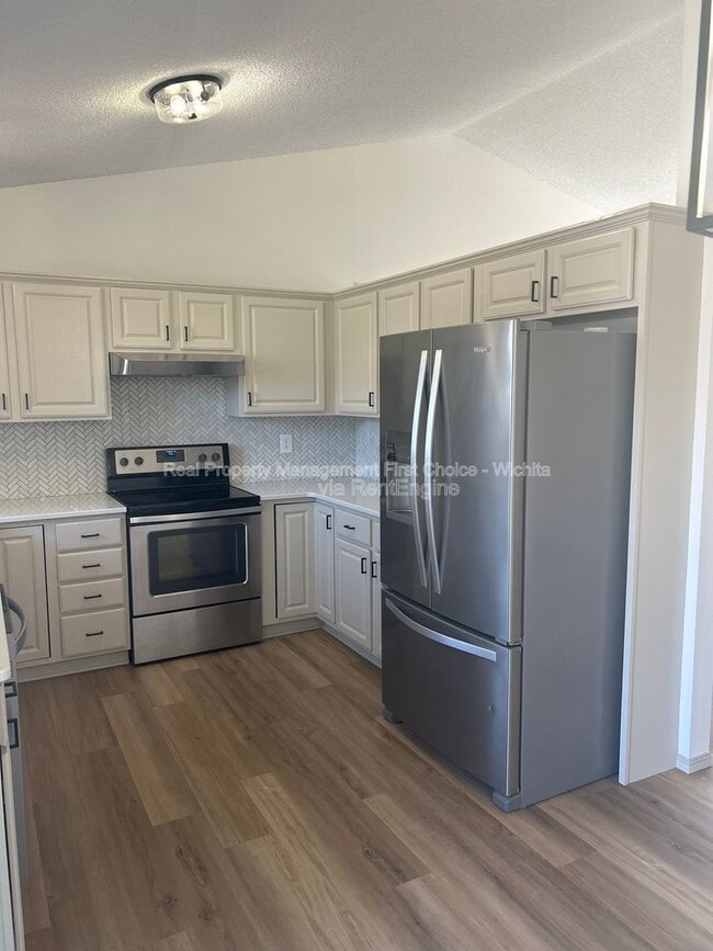 Photo - 1823 S Shiloh St