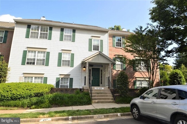 Building Photo - 12109 Green Ledge Ct Unit 301 Rental