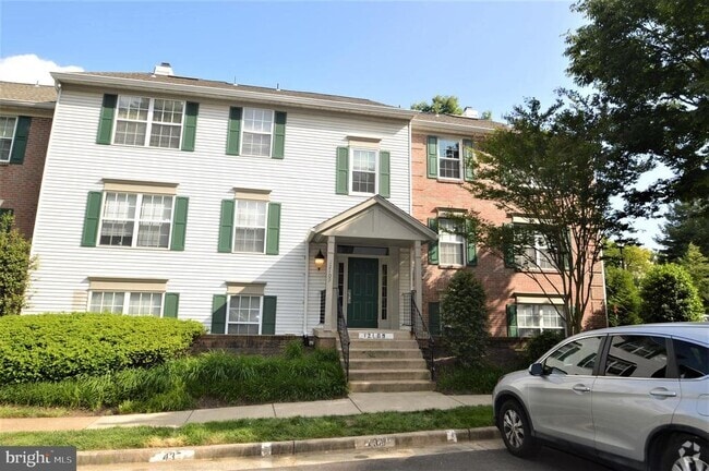 Building Photo - 12109 Green Ledge Ct Unit 301 Rental