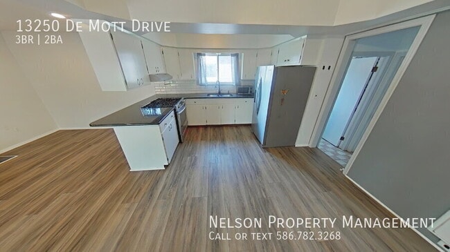 Photo - 13250 De Mott Dr