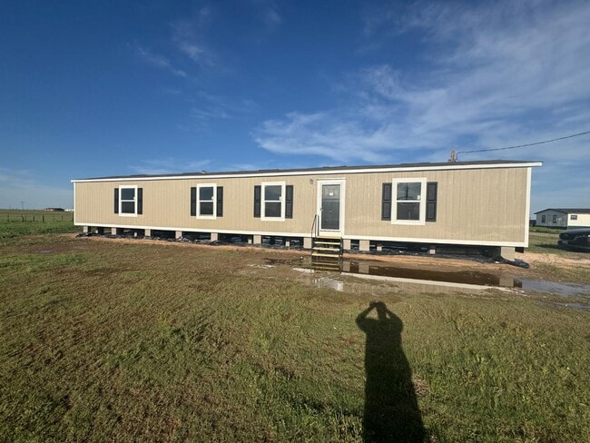 Building Photo - 22700 City Lake Rd Rental