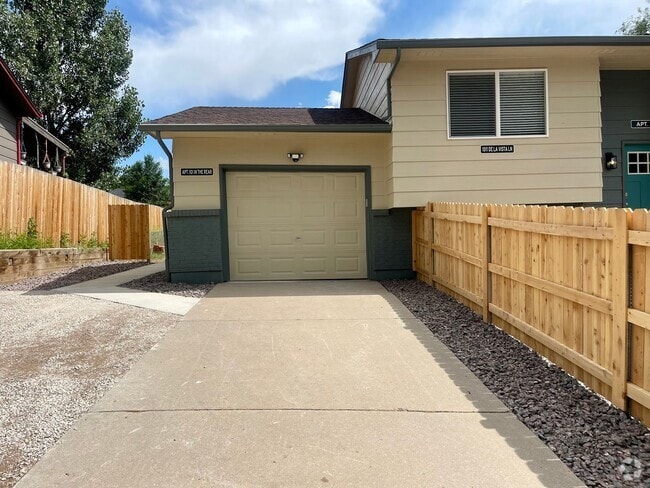 Building Photo - 1011 De La Vista Ln Unit 101 Rental