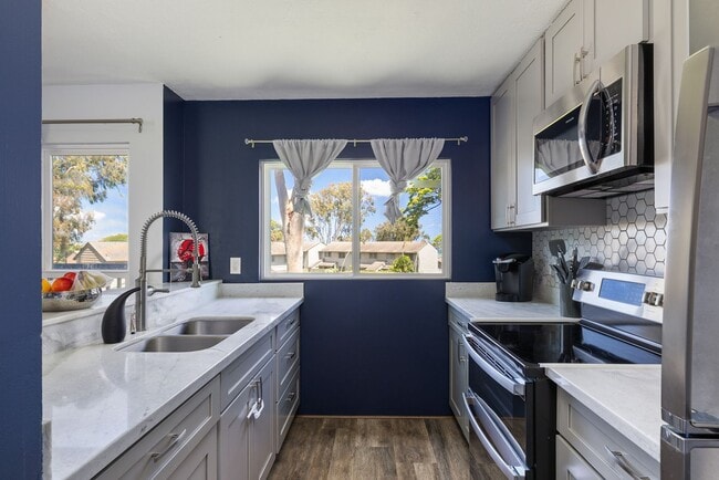 Photo - Makakilo Townhouse- 3 bed/ 1.5 bath/ 2 parking - Dog Friendly