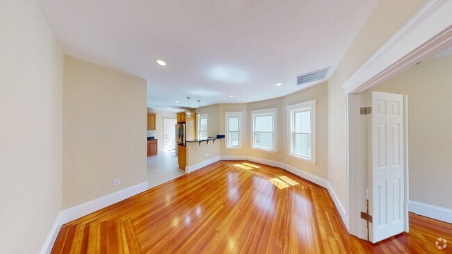 Building Photo - 27 Champney St Unit 2 Rental