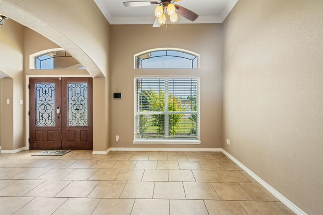 Photo - 102 Yellowstone Dr