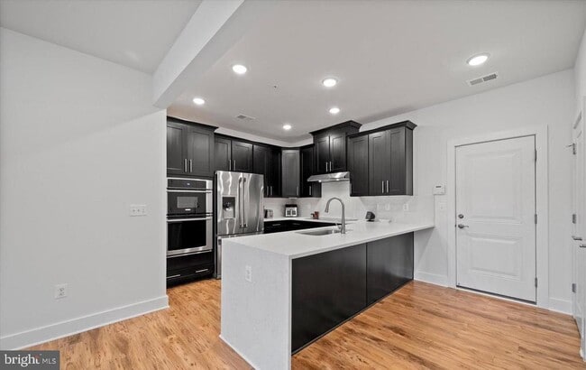 Photo - 44774 Tiverton Sq