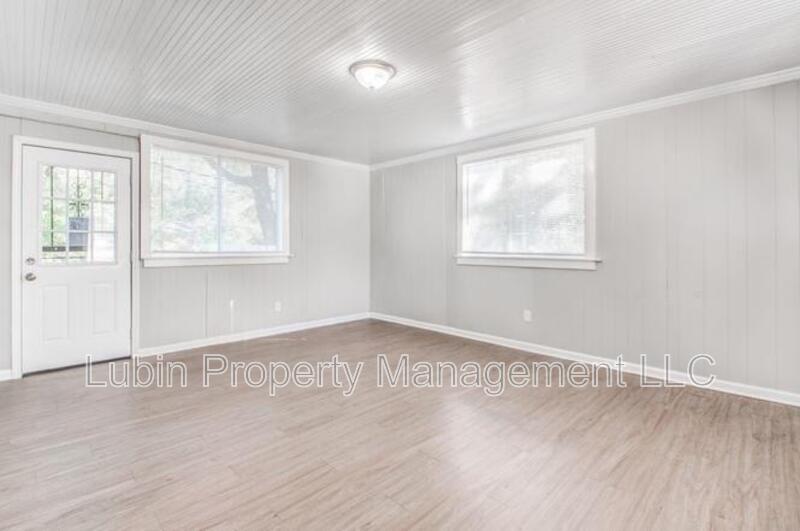 Photo - 3827 S Goodman Cir