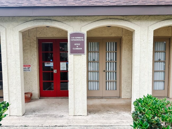 Photo - 8702 Village Dr Unidad 1306