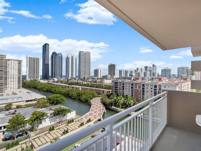 Building Photo - 250 174th St Unit 1205 Rental