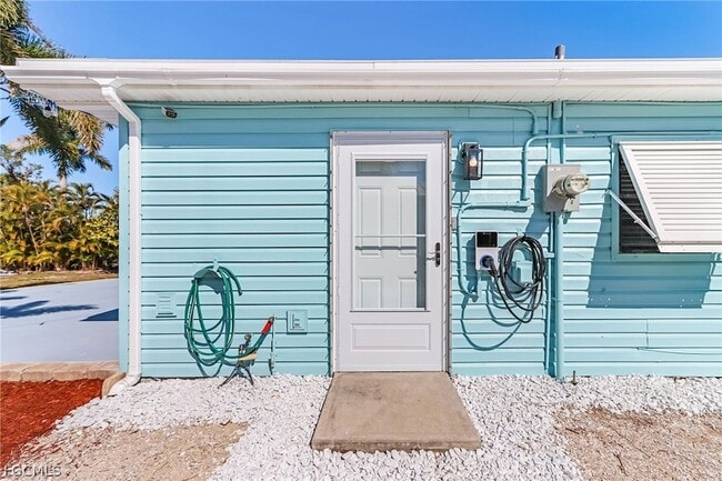 Photo - 2371 Baybreeze St