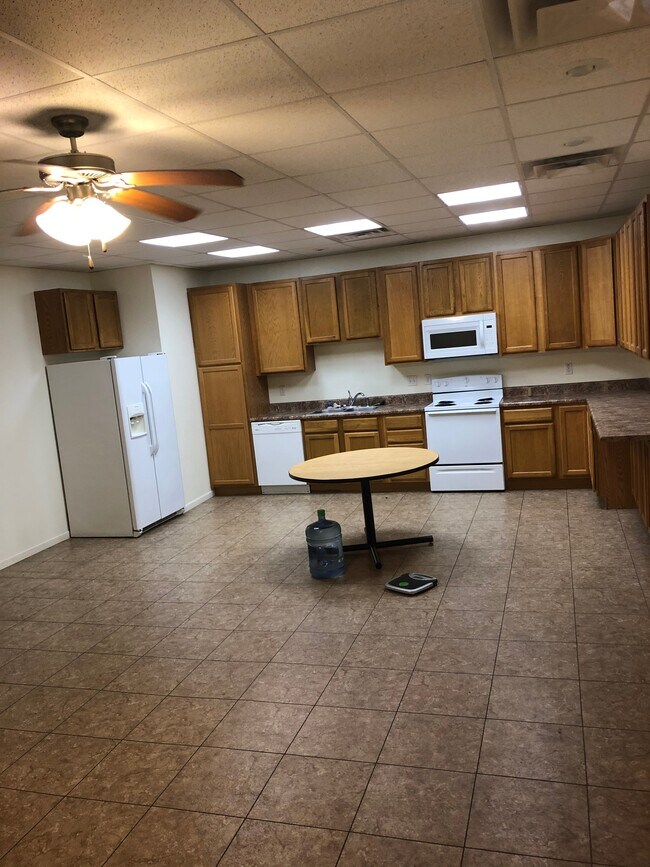 Photo - 600 N Elm St Apartment Unit a