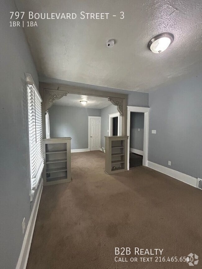 Building Photo - 797 Boulevard St Unit 3 Rental