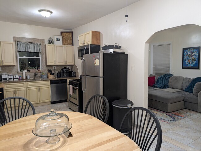 Photo - 8 Starr Ln