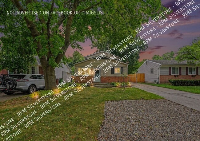 Building Photo - 8600 Russell-