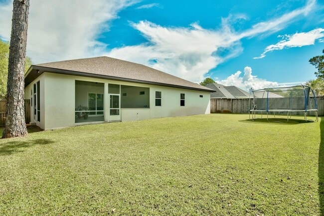 Photo - Spacious 4-Bedroom Home for Long-Term Lease in Holiday Shores | Miramar Beach, FL