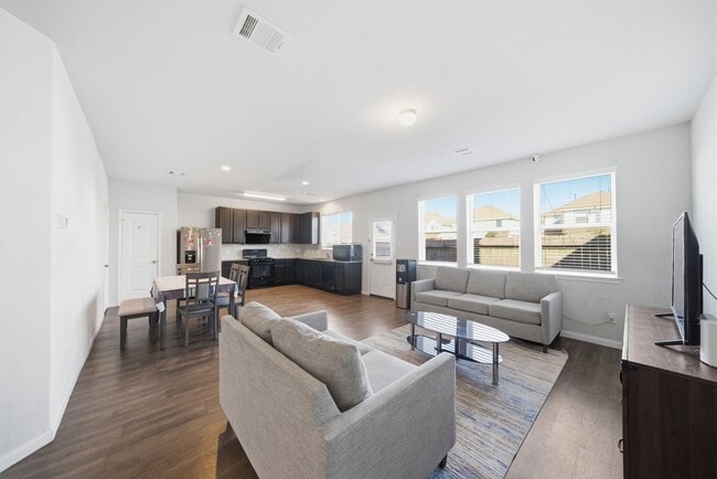 Photo - 18518 Snowy River Ln