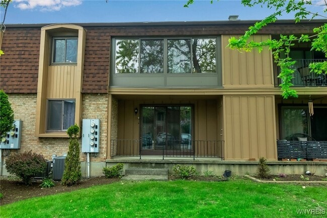 Photo - 130 Groton Dr