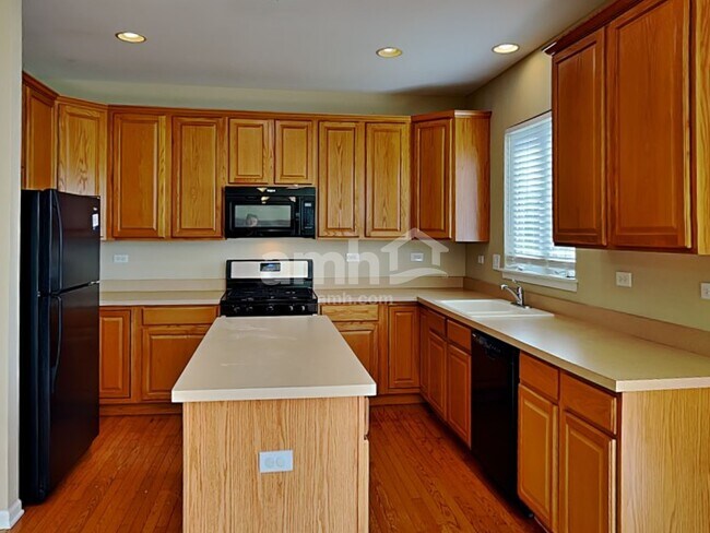 Photo - 16438 Fairfield Dr